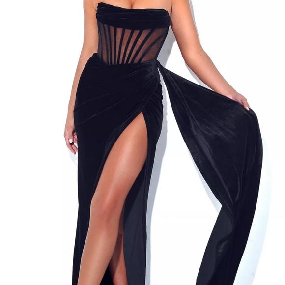 Velvet Corset Dress - Picture 1 of 2